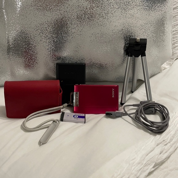 Sony Other - Red Sony cyber shot camera